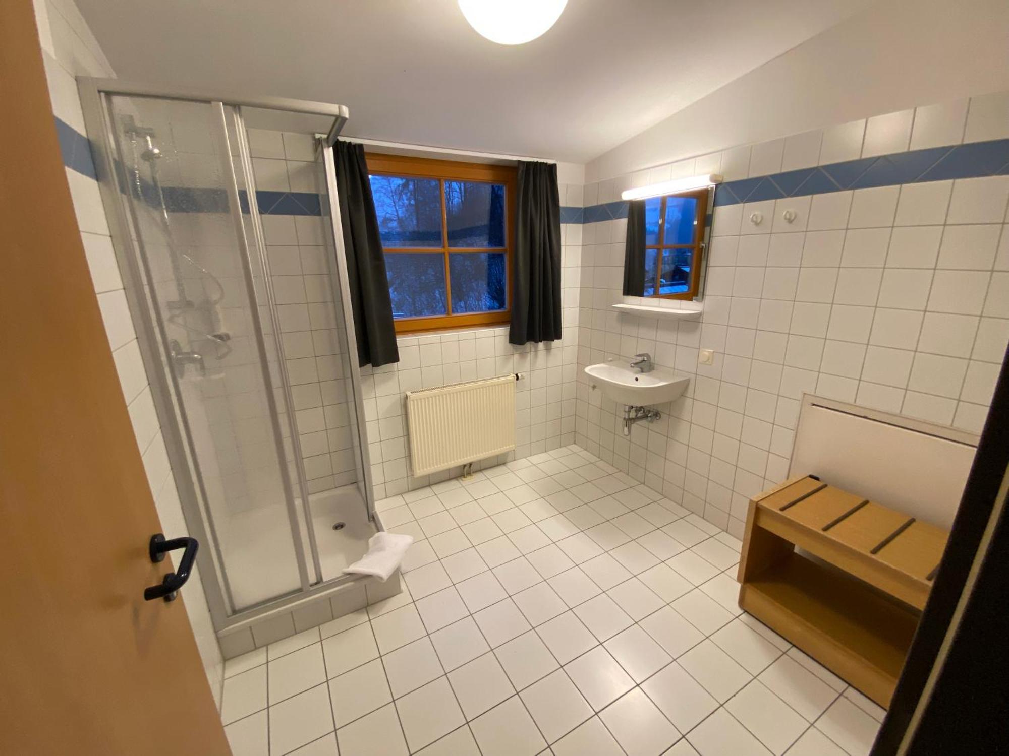 Twenty Seven City Hotel Zell am See Exterior photo