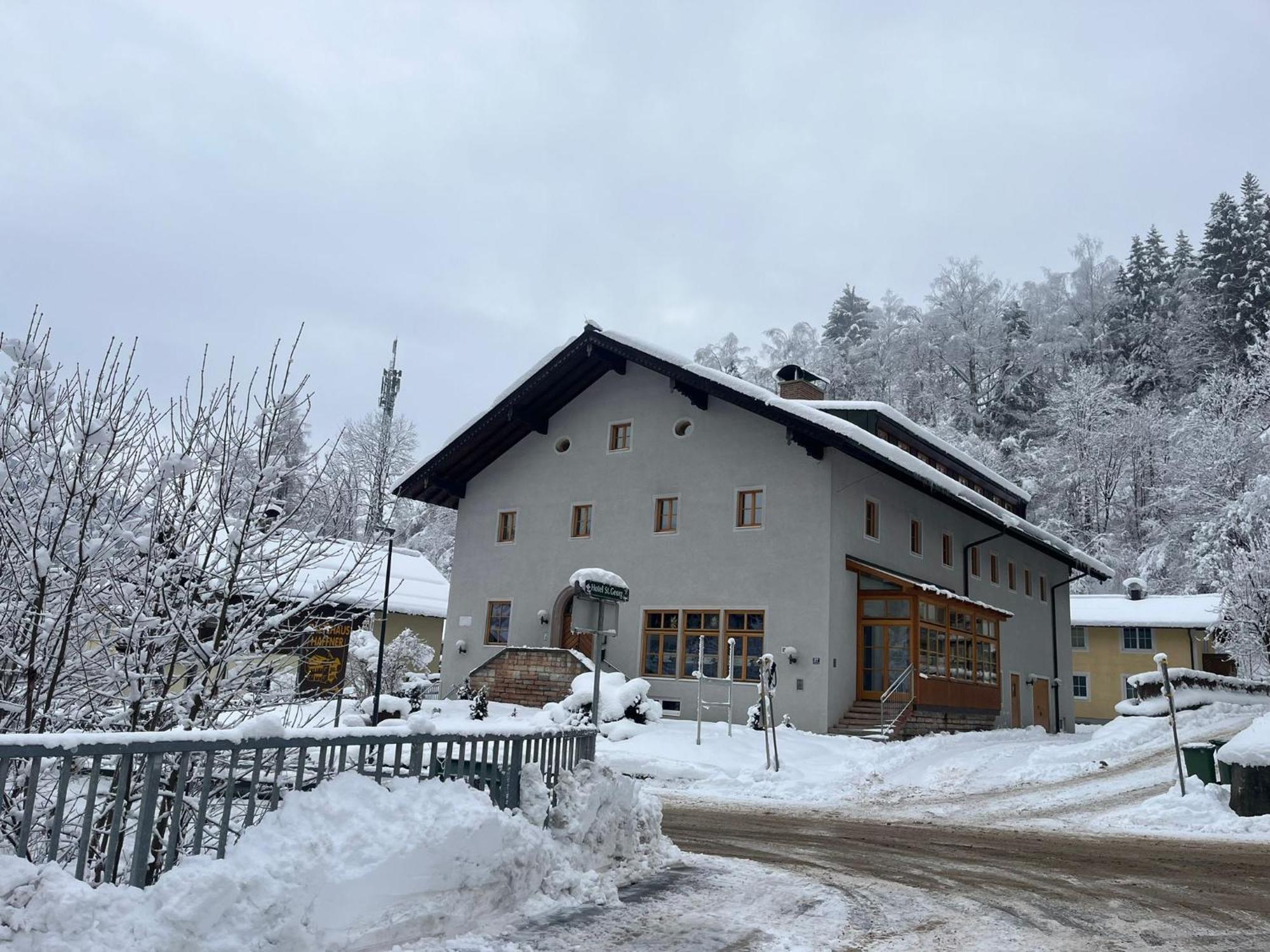 Twenty Seven City Hotel Zell am See Exterior photo